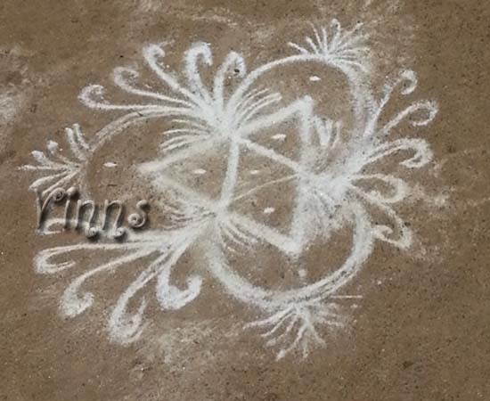 Small Kolam Freehand Kolam