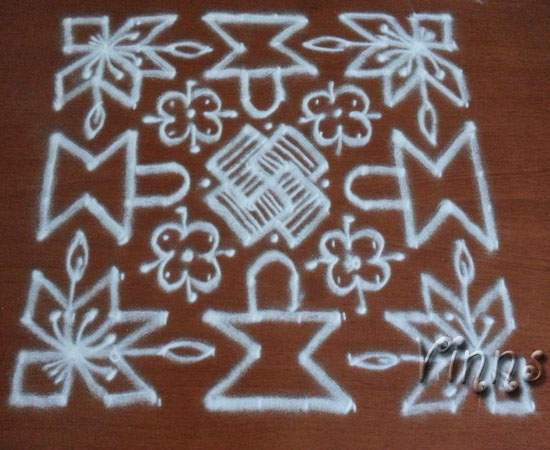 12 dots line kolam Chukkala muggulu