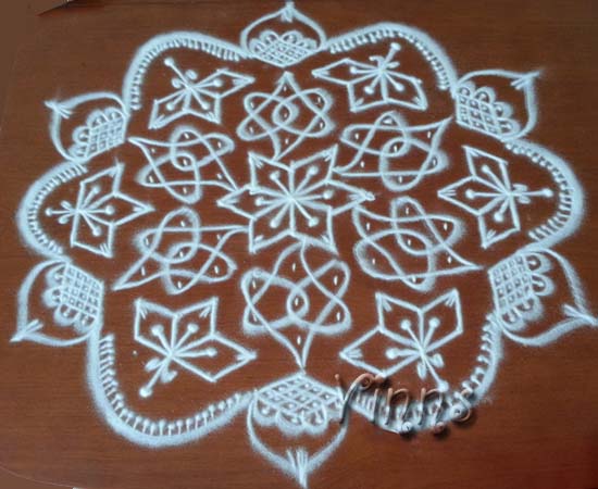 tippudu chukkala muggulu 13 dots interlaced pulli kolam