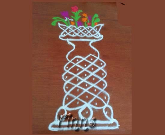Flower Vase chikku pulli kolangal