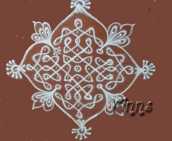 Tippudu Muggulu Rangavallika chikku kolam