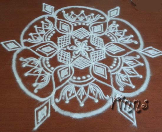 Muggulu rangavalli rangavallika dotless kolam