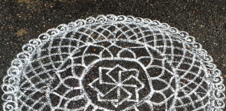 Round kolam,